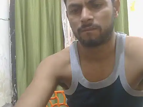 Stubborndesiboy Live XXX-Chat