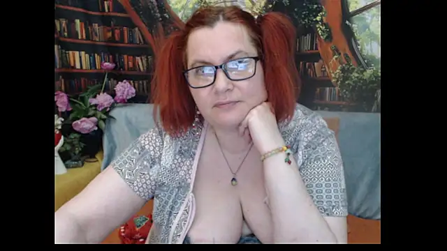 PlayfullMature Live XXX-Chat