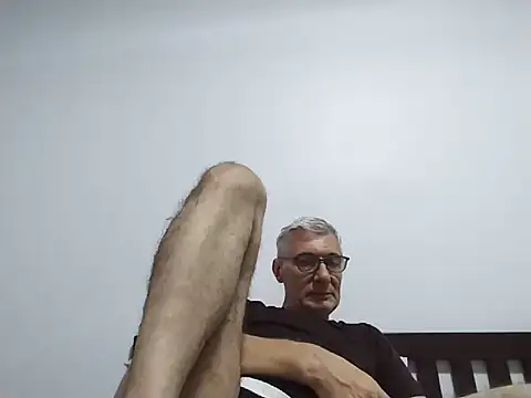 แชท XXX สดของ BIGUNCUTHARDCOCK