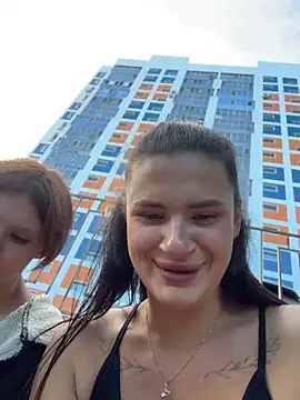 MiraReach's Live XXX Chat