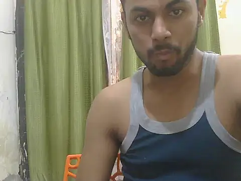 Chat +18 de Stubborndesiboy ao vivo