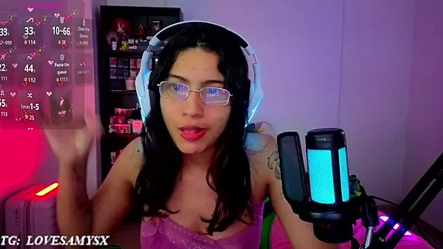 Lovelyamyy's Live XXX Chat