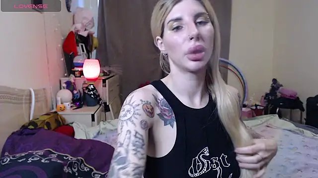 Chat XXX en directo de BLACKPeonyy