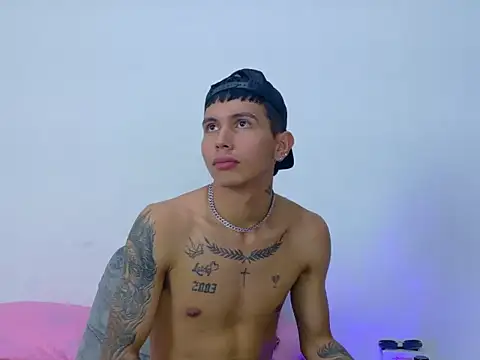 skoook_gray_ live XXX chat