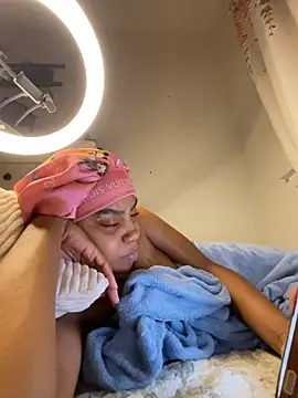 TheRealOshunQueen 라이브 XXX 채팅