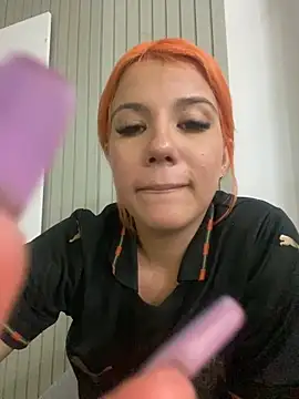 MelaniieRoux's Live XXX Chat