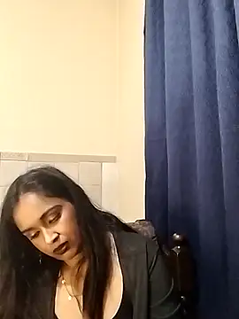 Chat XXX en directo de cute_indianxo