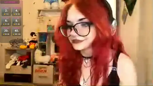 RedHeadCatのライブXXXチャット