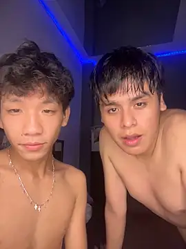 Kailertwink: απευθείας συνομιλία ΧΧΧ