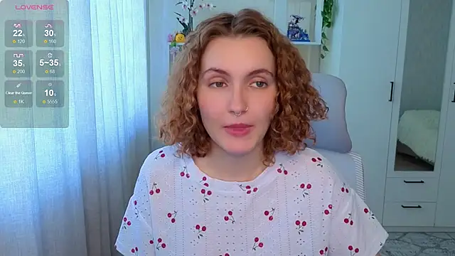 Emily_lune Adlı Modelin Canlı XXX Sohbeti
