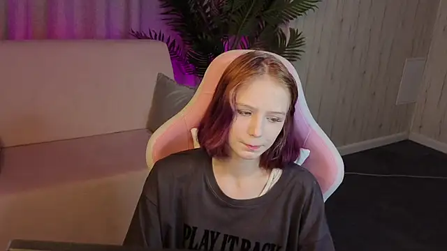 Chat +18 de AliceJohansone ao vivo
