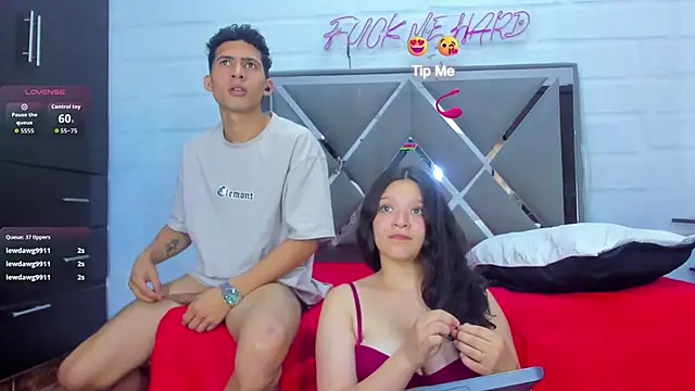 Chat +18 de PlayMatesX_ ao vivo