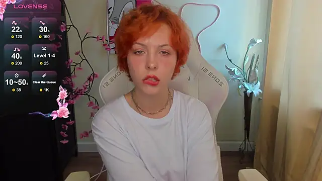 InfernoKitten élő XXX-chatje