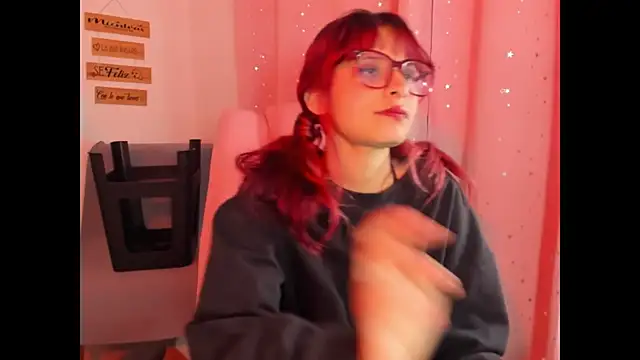 RedMeloddy – Naživo XXX chat