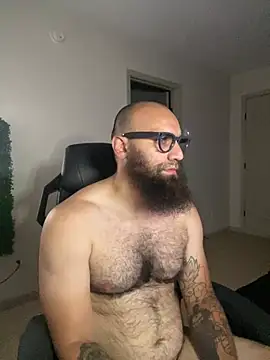 MastaWolfy's Live XXX Chat