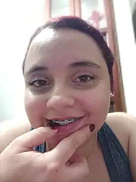 CURVY-HORNY Live XXX-Chat