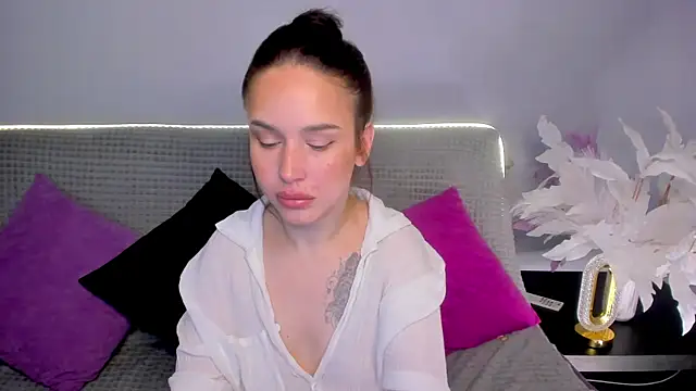 ChristinaMills Live XXX-Chat