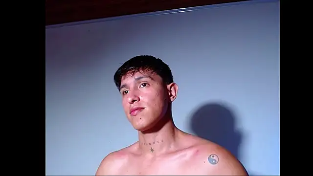 Chat XXX ao vivo de rowanbig