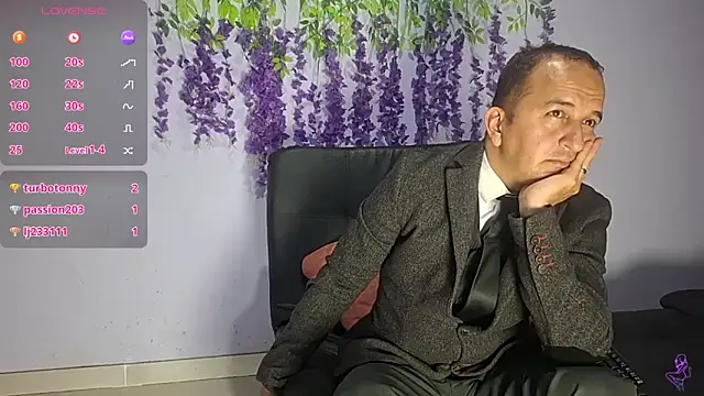 GreisyAndHazzan Chat XXX live