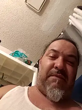 Chat +18 de MrBustNut2026 ao vivo