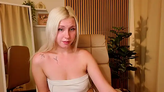 CatEyePro's Live XXX Chat