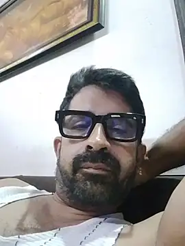 دردشة XxX_KING30 الجنسية المباشرة