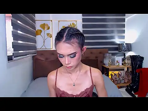 JuicyCockThea: онлайн-секс-чат