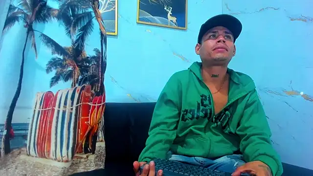 Spicy_guys Chat XXX in diretta