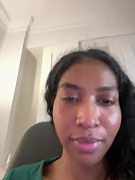 IamCrystal2 Chat XXX live