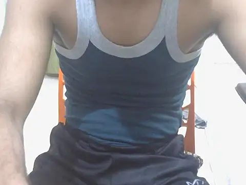 Stubborndesiboy Chat XXX in diretta