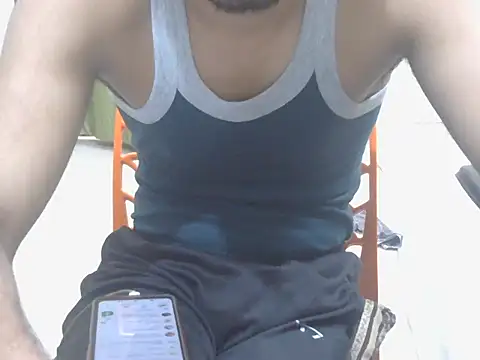 Chatroom XXX en direct de Stubborndesiboy