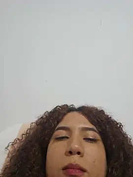 Chat +18 de lilith_isabella25 ao vivo