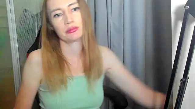 JessFoxxx: онлайн-секс-чат