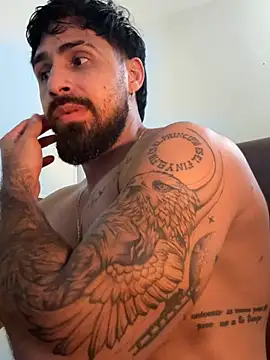 Chat XXX en directo de Ryan_Black3