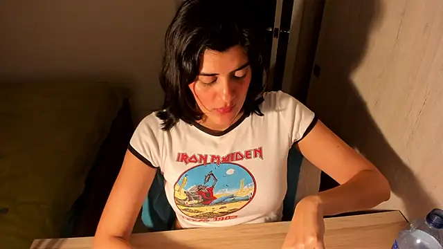 misstoya: онлайн-секс-чат