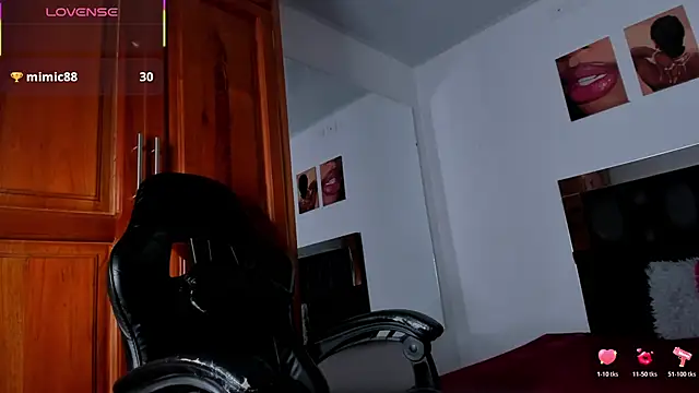ThiagoSexy005 Adlı Modelin Canlı XXX Sohbeti