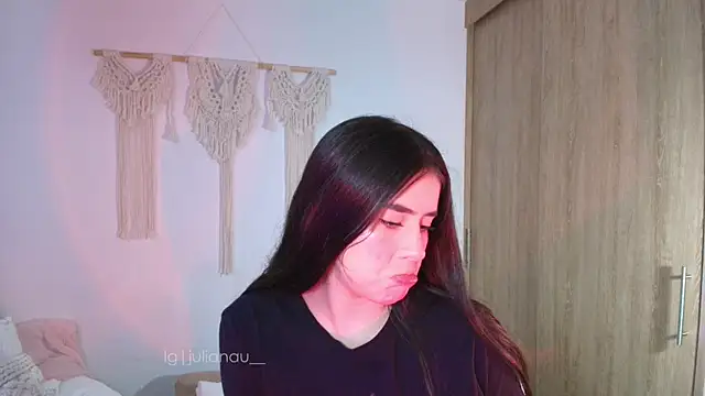 دردشة iriswest_ الجنسية المباشرة
