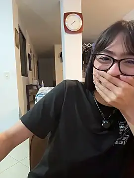 XXX chat uživo modela HinaSweet
