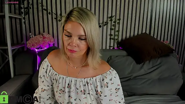 Czat XXX na żywo – Betty_Brock