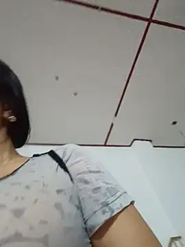 kelly_squirting Obrolan Langsung XXX
