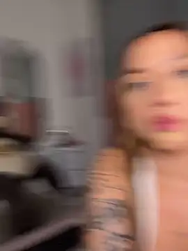 Rebe_'s Live XXX Chat