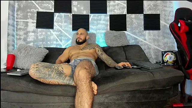 צ'אט XXX בשידור חי של leonidas_18k