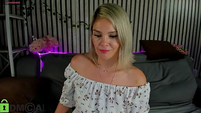 Betty_Brock élő XXX-chatje