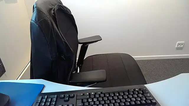 XXX chat uživo modela Buggemann