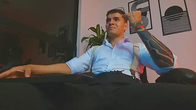 ALPHA_DOMINUS_: онлайн-секс-чат