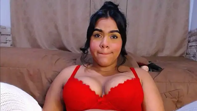 Bicky_24 – Naživo XXX chat