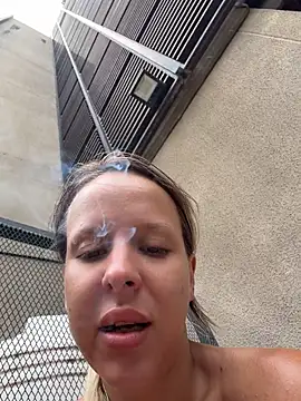 צ'אט XXX בשידור חי של LikaCat