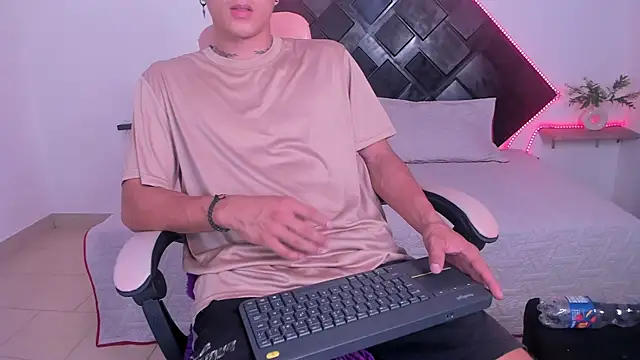 Dark_Valentino_ Obrolan Langsung XXX