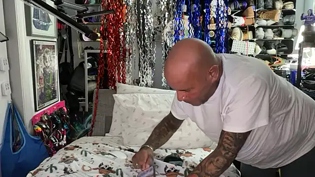 lovetatts64's Live XXX Chat
