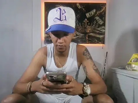 Chatroom XXX en direct de badboy_master